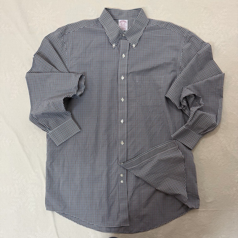 Brooks Brothers Madison Shirt Mens 16.5 35 Non Iron Supima Cotton Burgundy Check